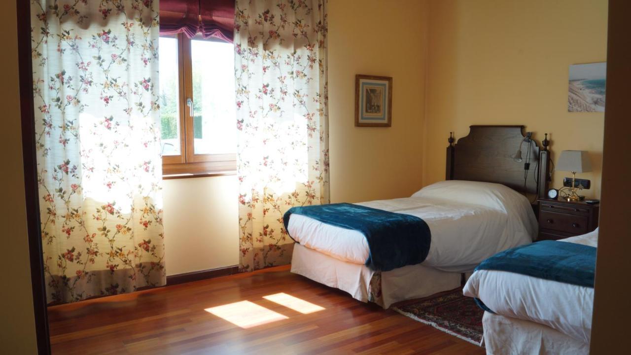 Hotel Batan Vilalba Εξωτερικό φωτογραφία