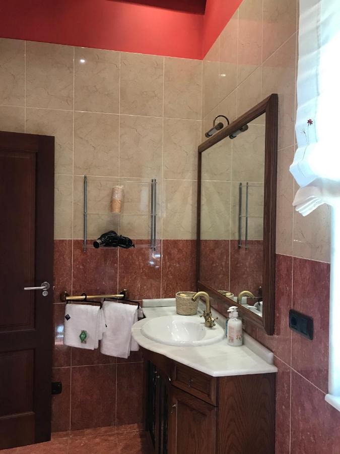 Hotel Batan Vilalba Εξωτερικό φωτογραφία