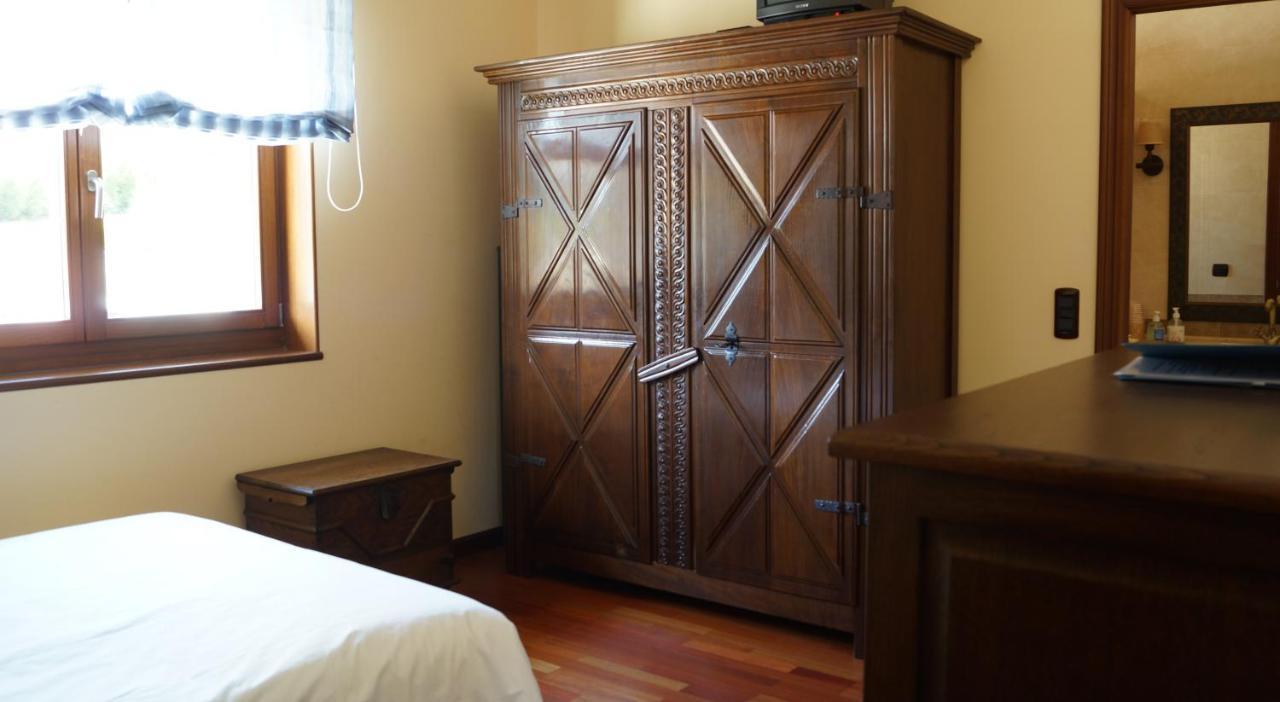 Hotel Batan Vilalba Εξωτερικό φωτογραφία