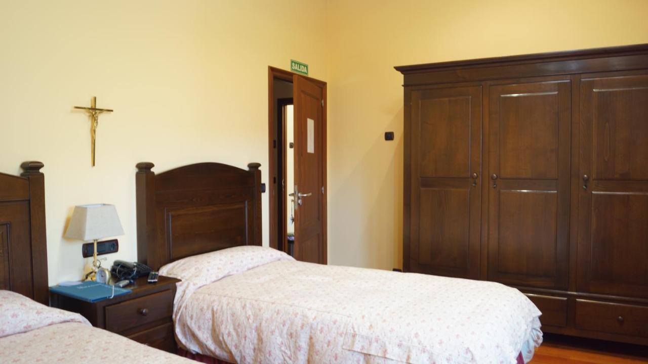 Hotel Batan Vilalba Εξωτερικό φωτογραφία